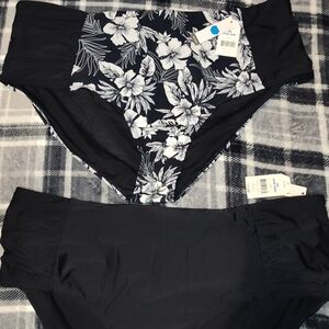 2 Brand New bikini bottoms size 3X (24-26)